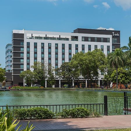 Seda Capitol Central Hotel Bacolod Dış mekan fotoğraf