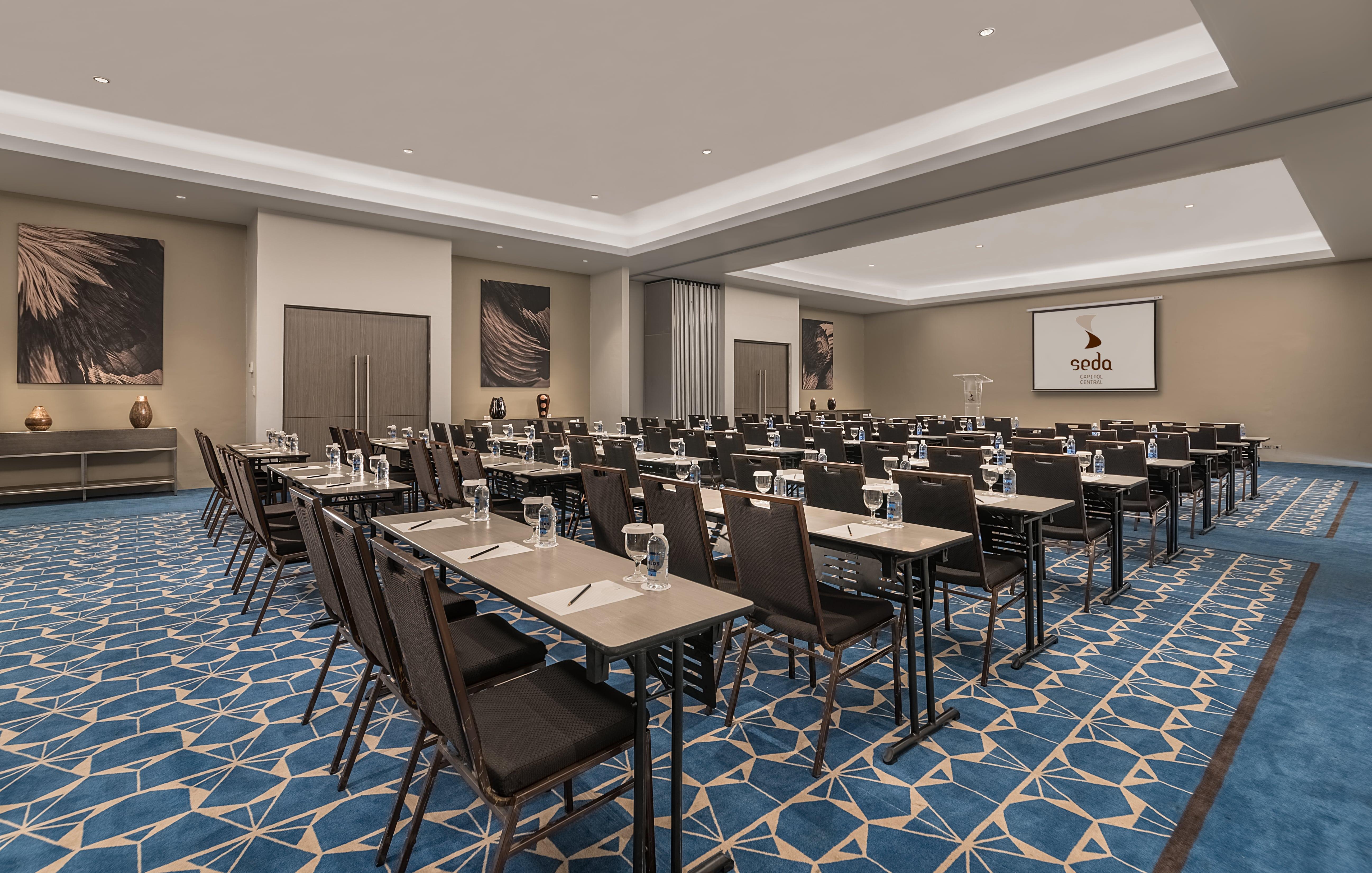Seda Capitol Central Hotel Bacolod Dış mekan fotoğraf